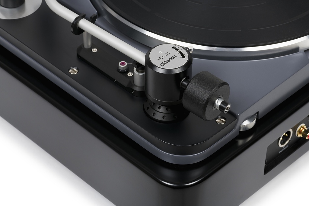 Thorens TD124DD DirectDrive manuele platenspeler