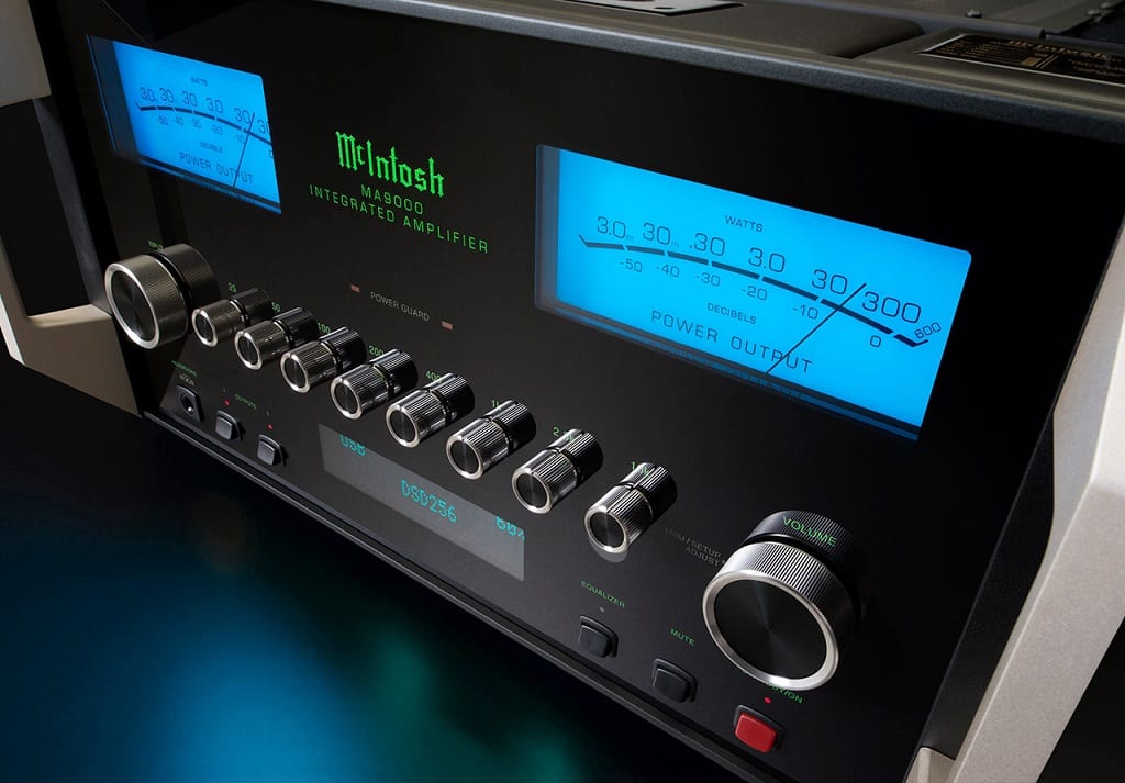 McIntosh 2x 300 Watt Integrated Amplifier