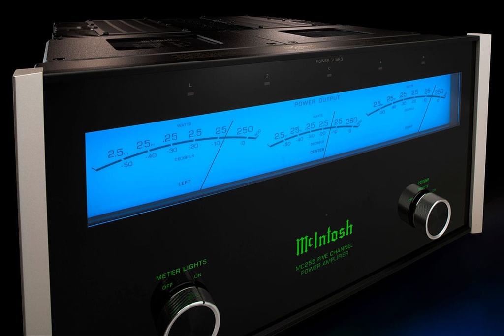 McIntosh MC255 Eindversterker met 5 x 200 Watt vermogen