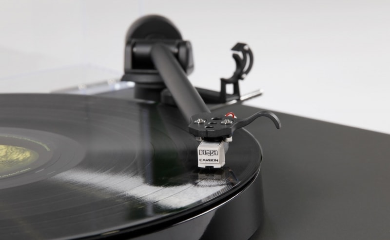 Rega P1 platenspeler