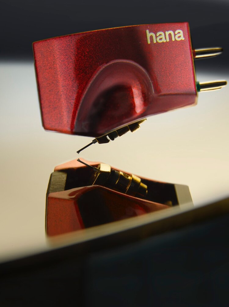 Hana Umami Red phono cartridge