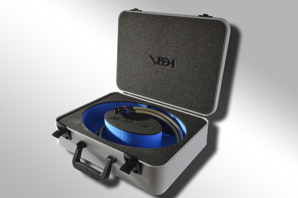 Van den Hul The Platinum Hybrid MKII interconnect RCA of XLR