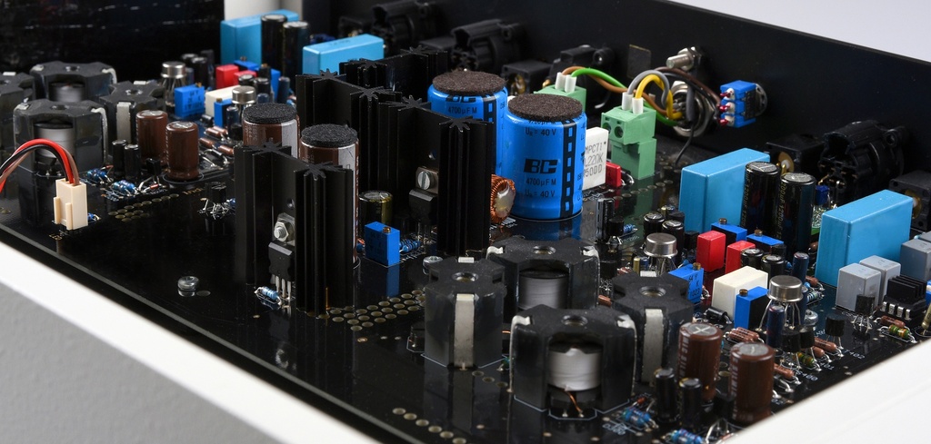 Van den Hul The Grail SB Phono voorversterker