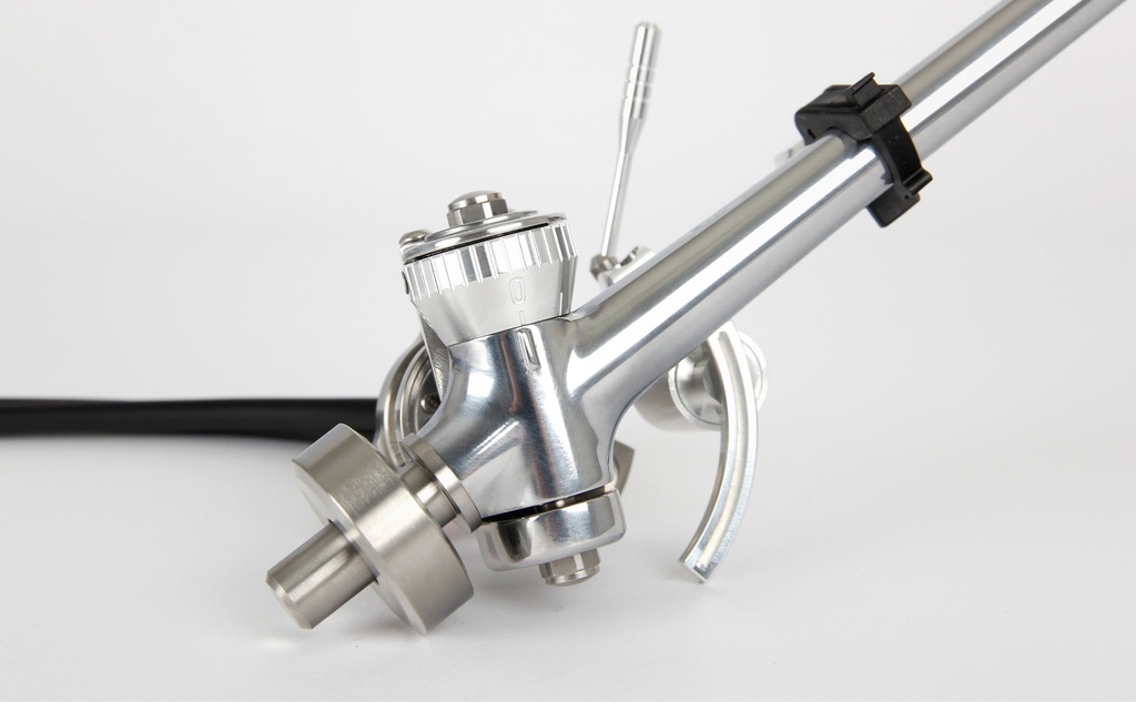 Rega RB Titanium toonarm 3