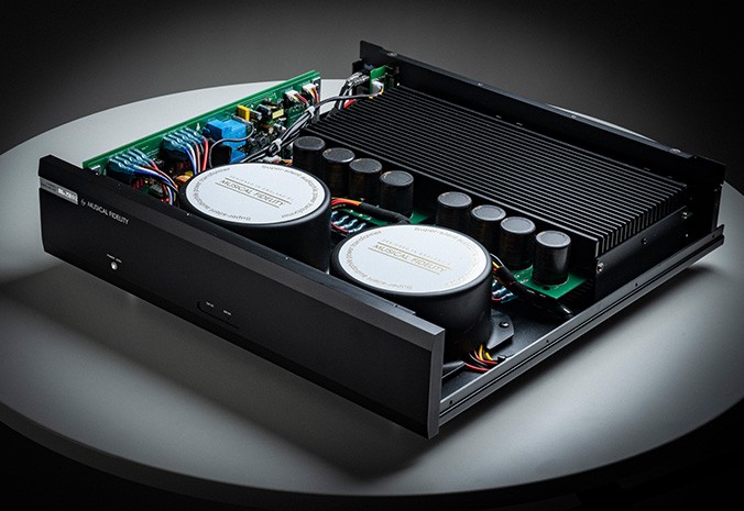 Musical Fidelity M6x 250.4/2 multikanaal eindversterker