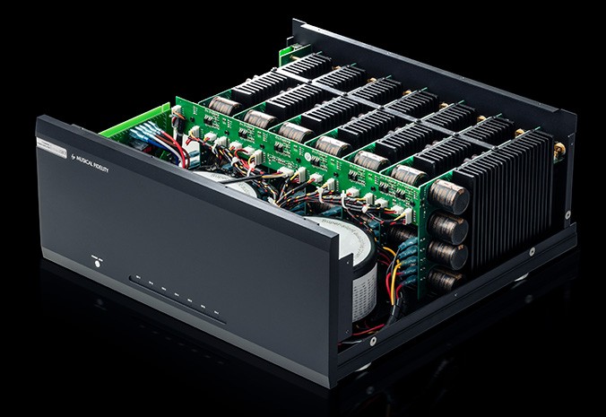 Musical Fidelity M6x 250.7 multikanaal eindversterker